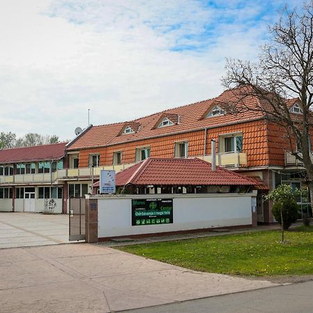 Marex Centar Hotel Jabuka Eksteriør billede